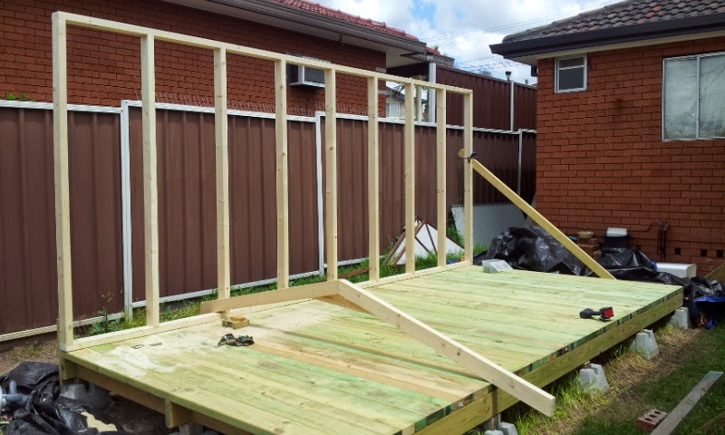 Raising the shed walls
